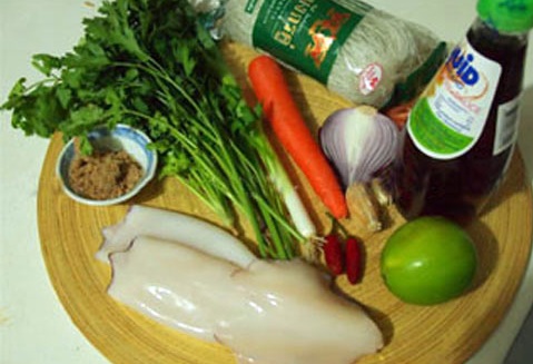 Hướng dẫn làm salad miến hải sản, huong dan lam salad mien hai san