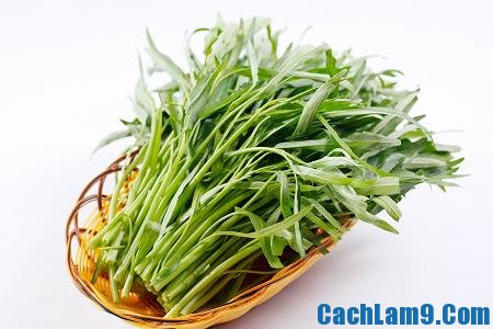 Chuẩn bị nguyên liệu xào rau muống