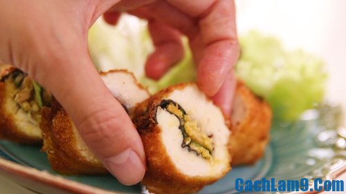 Cách làm gà cuộn rong biển chiên xù ngon vàng, giòn rụm: Làm món gà cuộn rong biển chiên xù như thế nào?