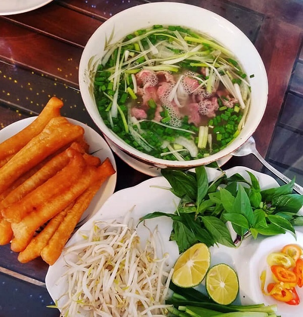 Những món ăn ở Hà Nội. Phở Hà Nội, món ăn nổi tiếng của người Hà Thành